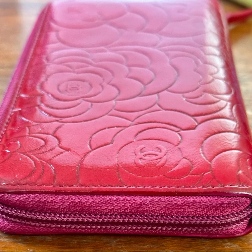 Chanel Pink Camellia Long Zippy Wallet‎